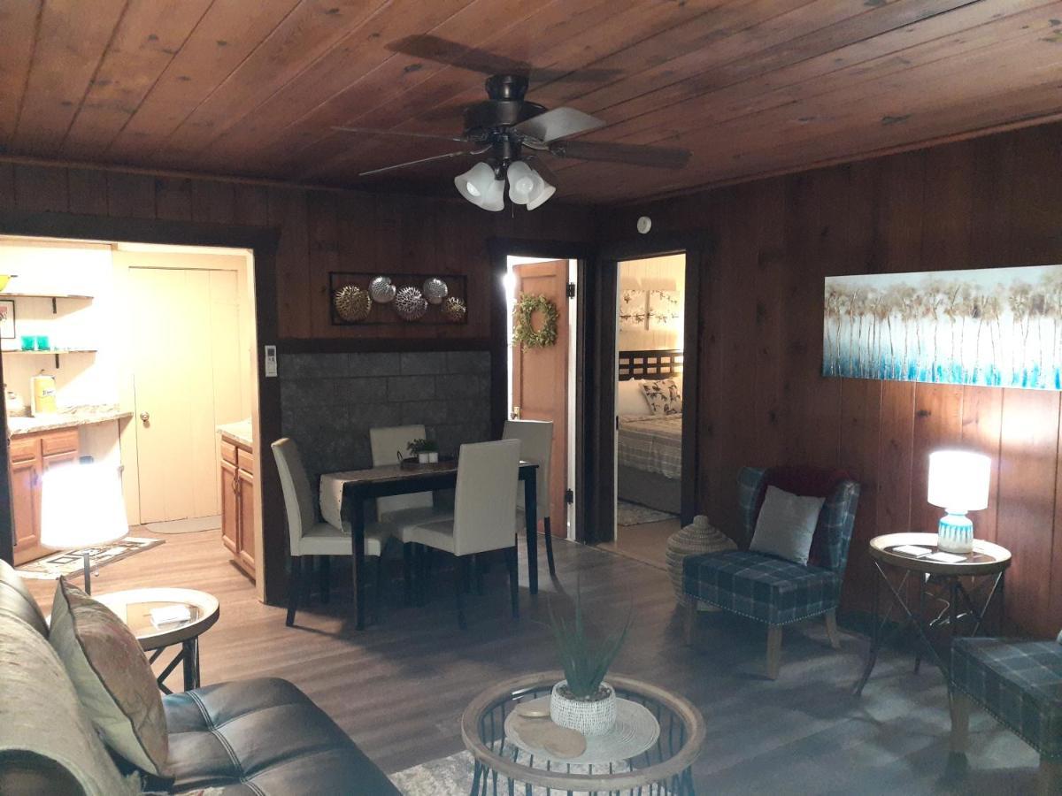 Edgewater Resort Cottage #1 Hot Springs Exterior photo